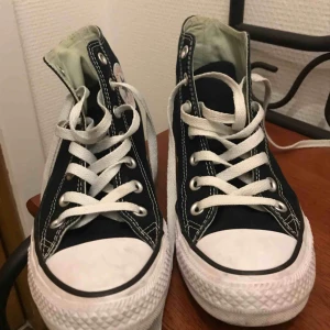  - Converse i väldigt bra skick ✨