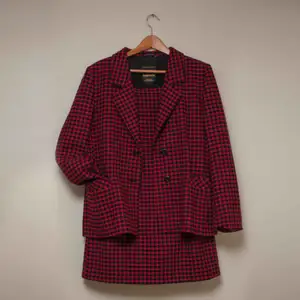 Fougstedts 1970’s blazer and skirt set.  Fine clothing since 1857.  In raerly good condition. 