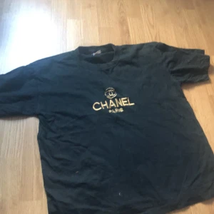 Chanel tröjan - ❗️KÖPARE BETALAR FRAKT❗️ 