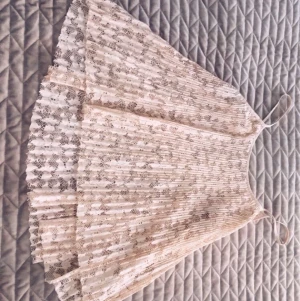 Topp från zara - Otroligt fint topp från Zara