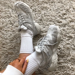 Adidasskor!  - Använda en gång! frakt tillkommer på 100:-🌸