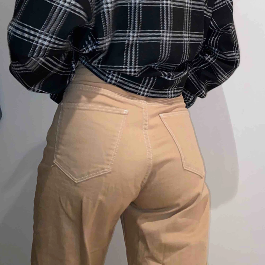 Carin Wester Raka Beigea byxor - 91