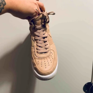  - Nike Air Force 1 Ultra in beige. Light and comfortable sneakers. Size 38.