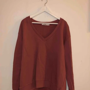  - Na-Kd sweatshirt storlek M Aldrig använd 