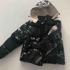  - Skit ball lackjacka från bohoo. Aldrig använd så super bra skick. Ordinarie pris 800kr