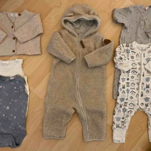  - Fina barnkläder i storlek 68. Lite noppror på koftan och overallen. Skickas mot frakt eller mötas upp.