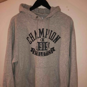  - Champion hoddie köpt i USA, bra skick!