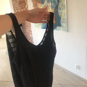  - Cool tight body där hela ryggtyget är nästan helt genomskinligt i zebramönster!😍 