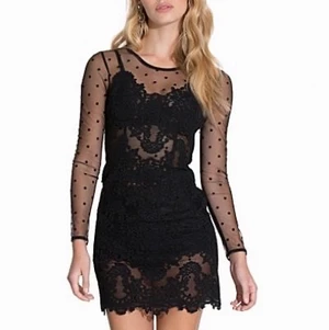 Svart spetskkänning - Jättefin klänning från Ida Sjöstedt! Perfekt till jul eller nyår!🤩