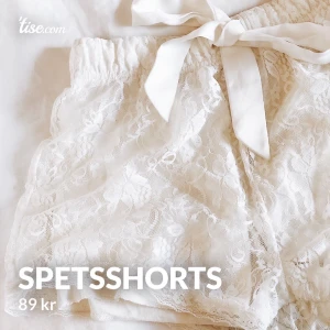 Pyjamasshorts - Superfina spetsshorts i fint skick som inte kommer till användning längre. Storlek XS. Frakt på 44kr tillkommer 📦