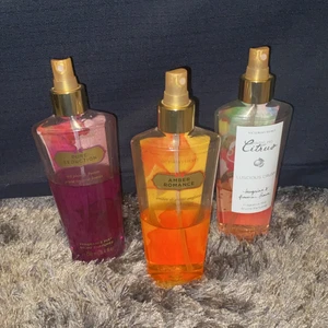 Victoria’secret body mist - Victoria’secret body mist i olika mängder, med lock och utan, 40kr/st, frakten för alla är 80kr.