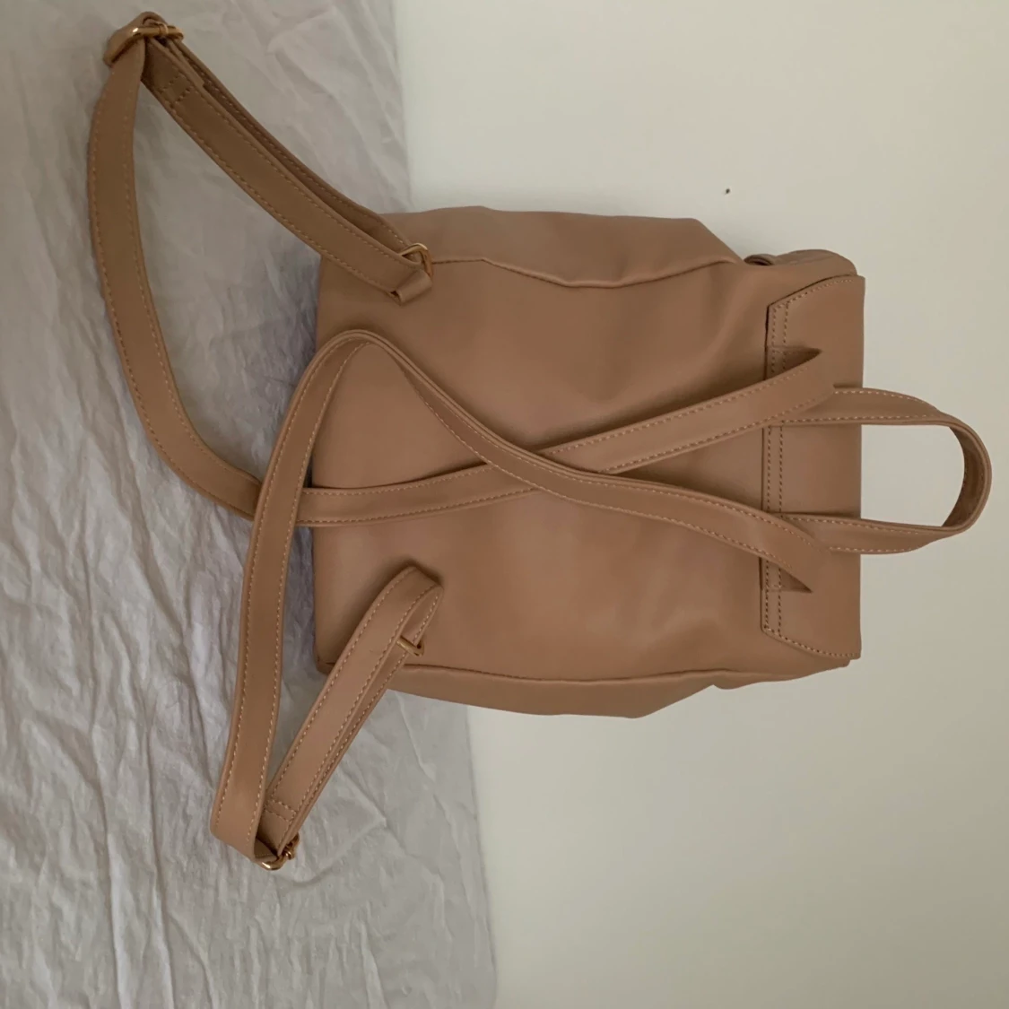 Ryggsäck nude/ Pull & Bear/ Ny - 90