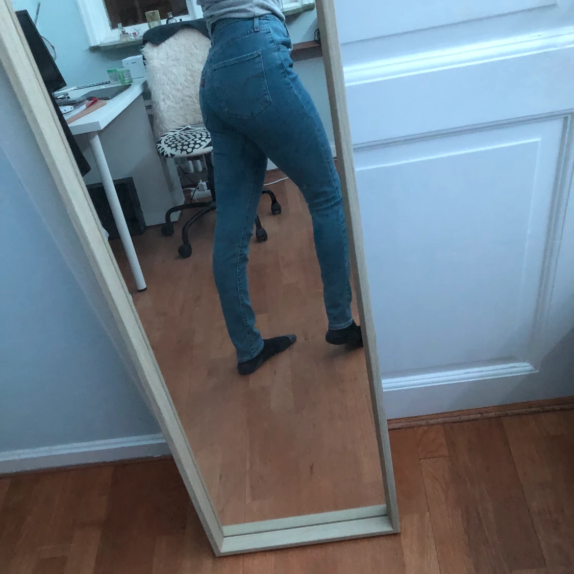 Snygga Levi’s jeans - 26