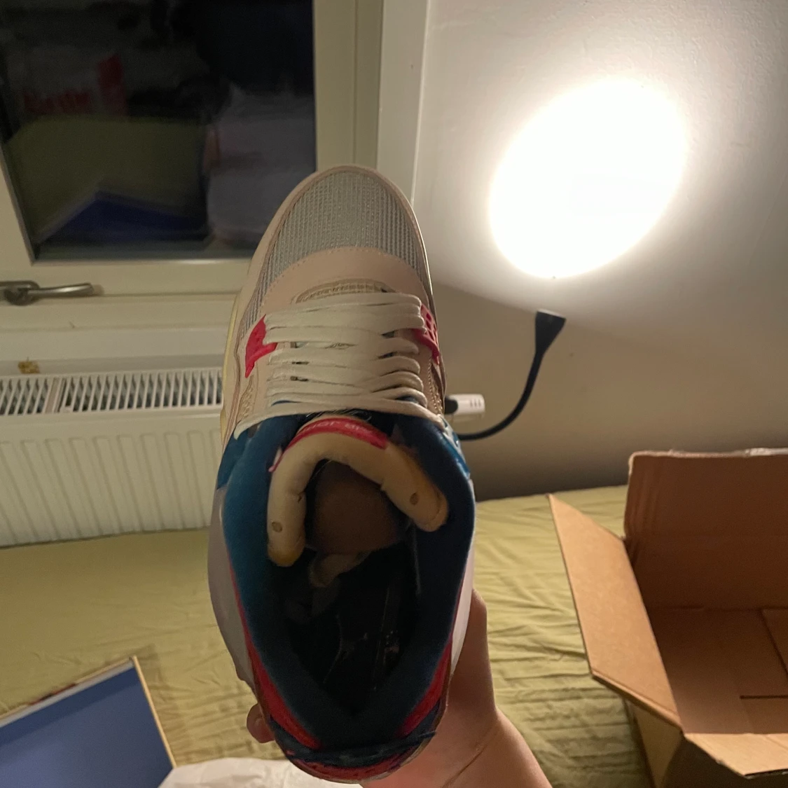 Jordan 4 union guava - 90