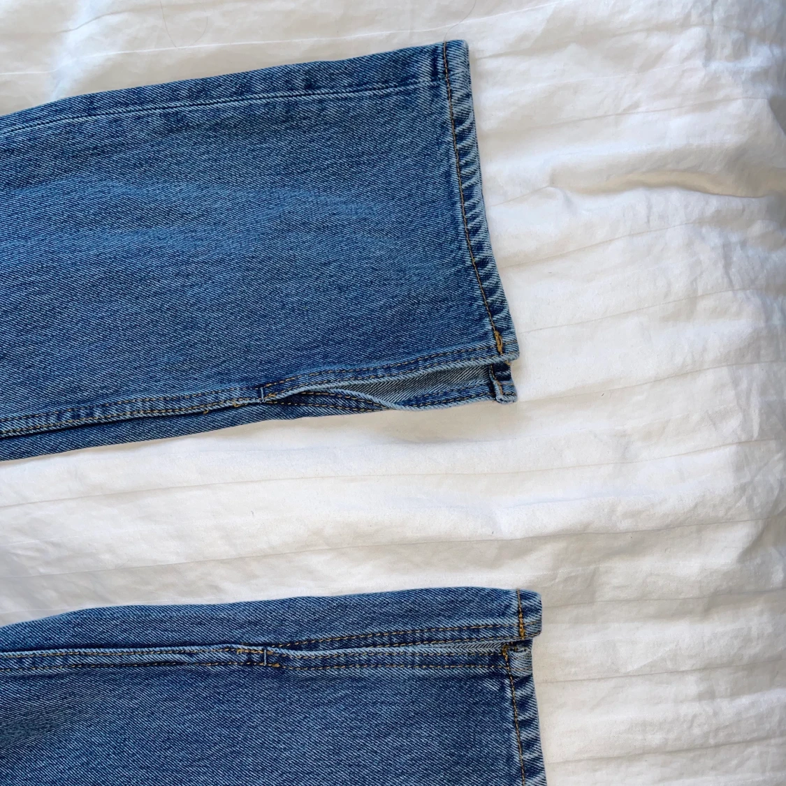 Raka jeans med slits strl 25 - 91