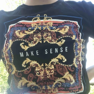  - T-shirt med tryck från Ginatricot🖤🖤🖤🖤