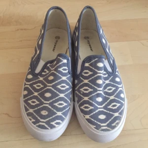  - Skor knappt använda! 