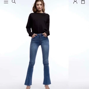 Jeans  - Säljer dessa Jens då dom är för små för mig. Använda 1 gång 