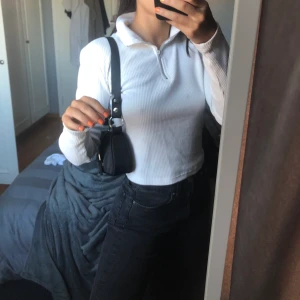 Zip tröja - Frakt ingår i priset