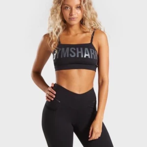 GYMSHARK Recess top & leggings  - Gymshark recess set. 🦈 Utgången modell. Storlek S, båda delarna. Top och leggings köpes tillsammans. Använda ytterst gånger. Storlek: S & S Pris: 400kr