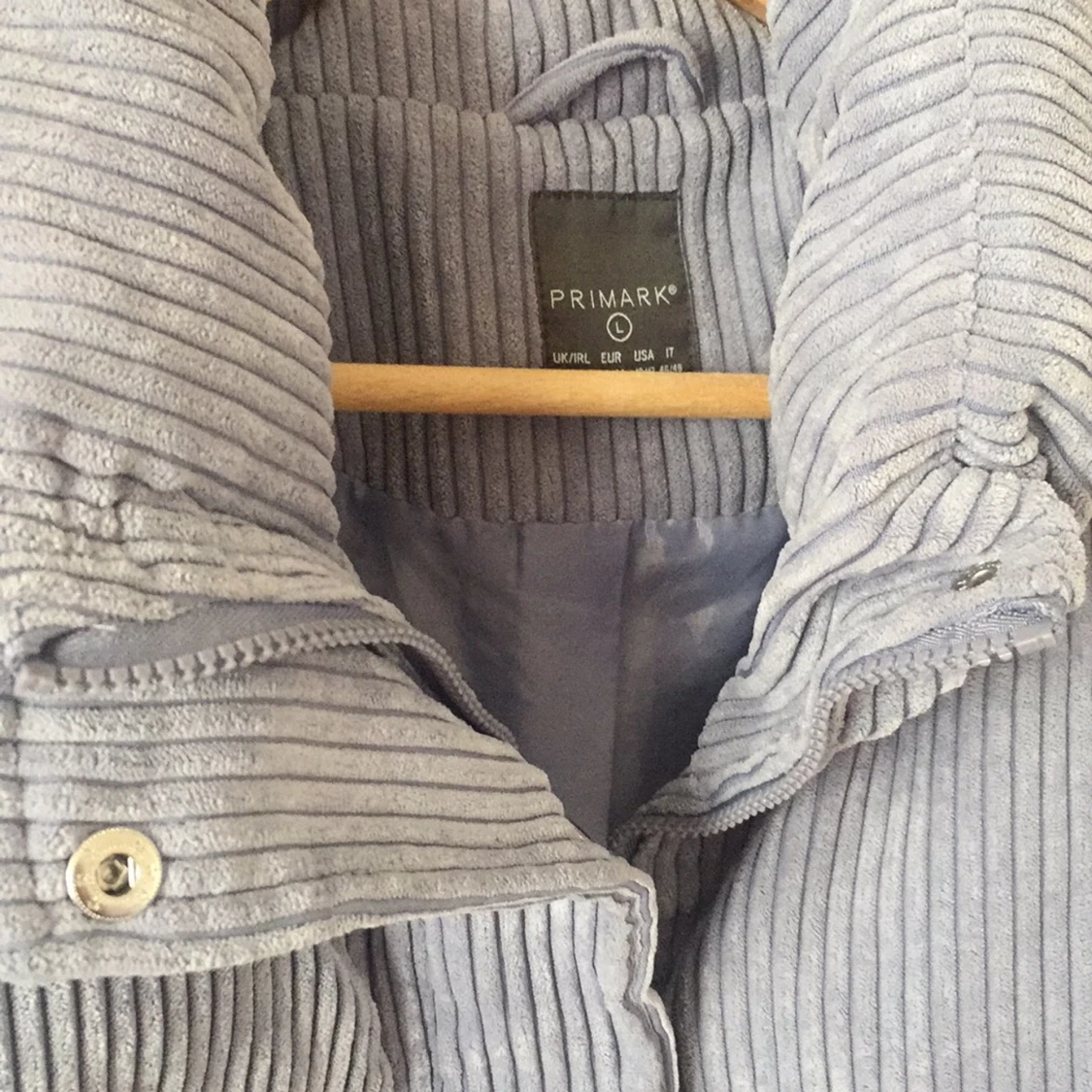 Light blue puffer jacket - 91