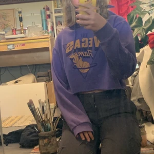 Croppad hoodie - Hoodie från vinbok, sparsamt använd, 99kr+frakt