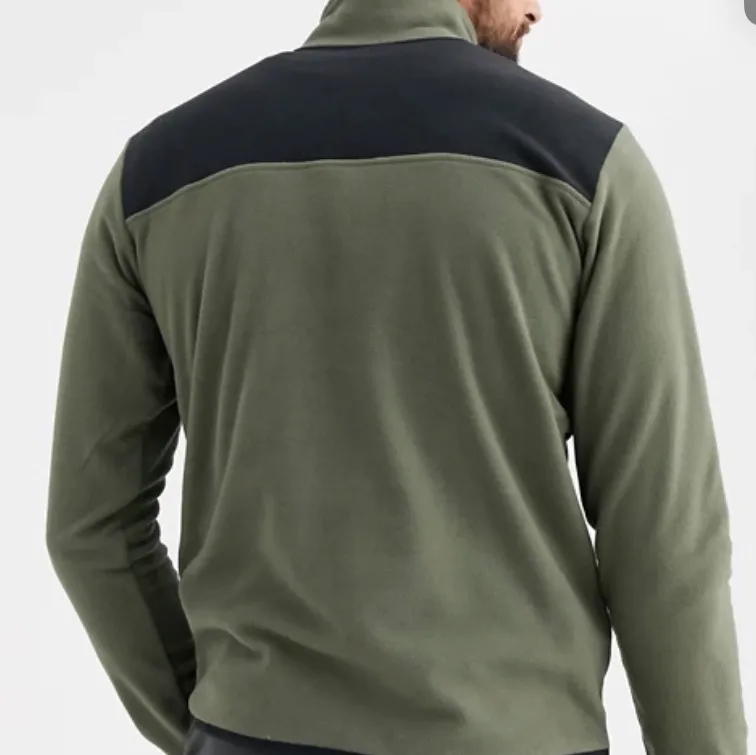 Köpt denna fleece kofta från the north face men den har tyvärr inte kommit till använding då den är för stor!! Storlek: L men passar XL-XS beroende på hur man vill att den ska sitta:)  Kan mötas upp och fraktas ( köparen står för frakten) priset kan diskuteras . Tröjor & Koftor.