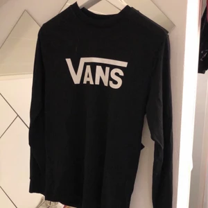 Vans tröja  - En fin vans tröja som nästan är oanvänd 
