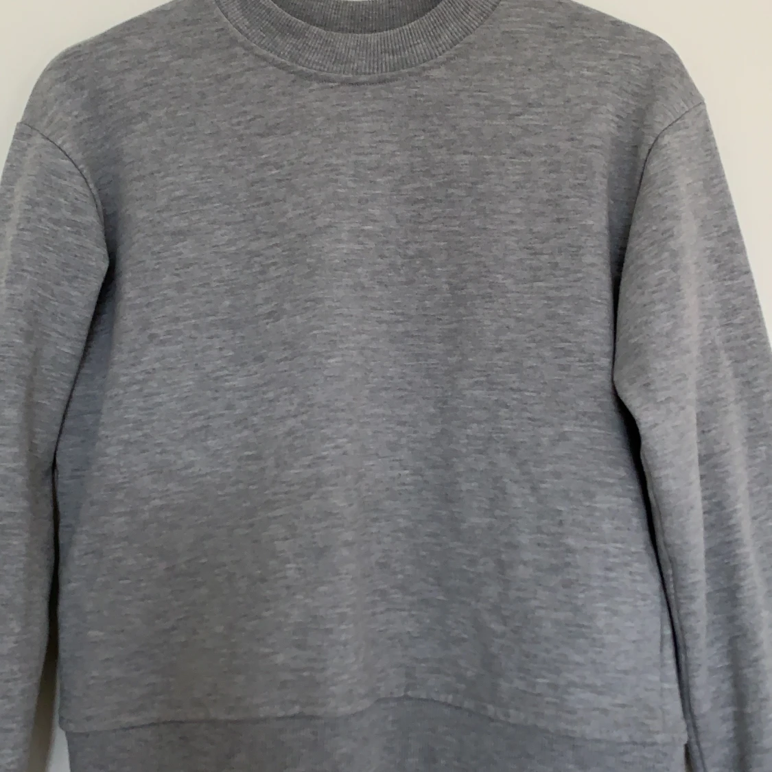 Grå sweatshirt - 90