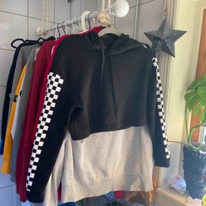  - Crop top, jätte fin å bra skick  Passar S