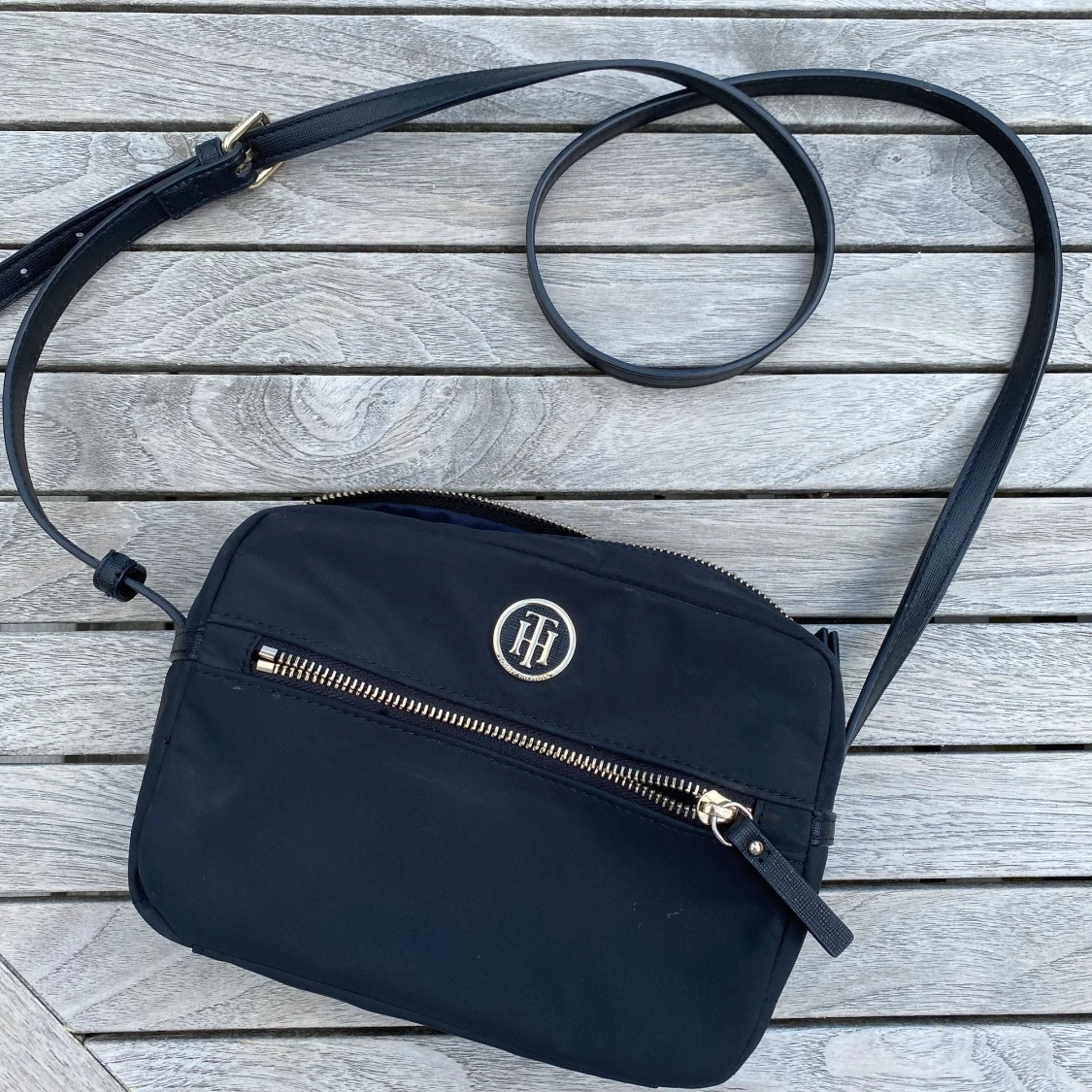 Tommy Hilfiger - väska