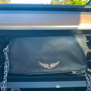 Zadig voltaire  - Helt ny äkta Zadig&Volataire väska!⚡️ nypris: 3500kr  !!!BUDA!!! Dust bag och två kedjor (ett långt och ett kort) med följs💓