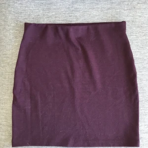 Tight lila kjol - Från cubus, oanvänd🥰