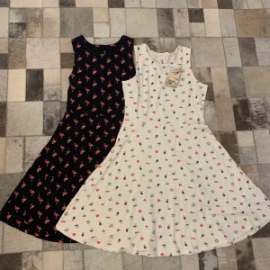 Klänningar - 2 st klänningar