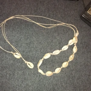 Halsband - Fint snäckhalsband, aldrig andvändt och kommer aldrig göra de🤍