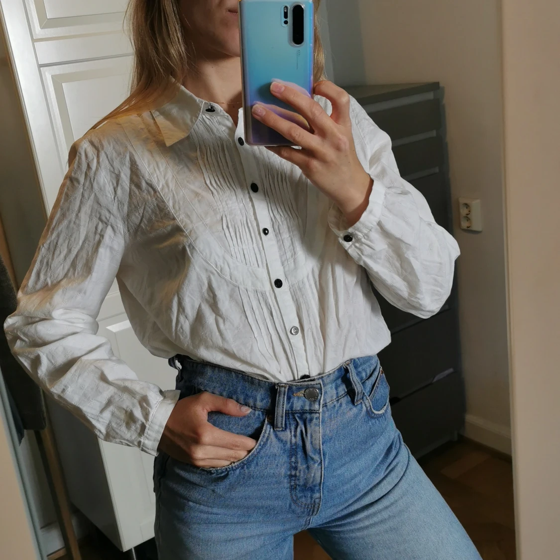 Vit skjorta med mönster