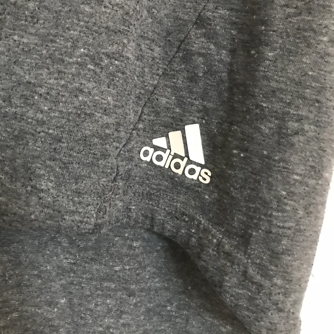 Adidas t-shirt. - 90
