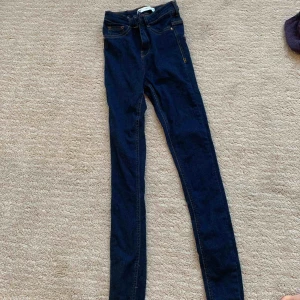  - Helt nya, aldrig använda från gina