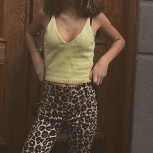  - Använd cirka 10 gånger under i sommaren, alla från en xs till m kan ha denna. Jag är vanligtvis en xs och kan ha den ❤️