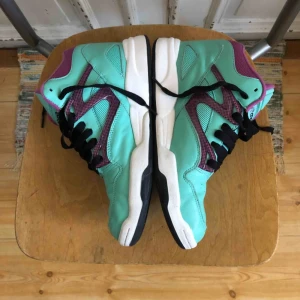  - Vintage Reboook The Pump 