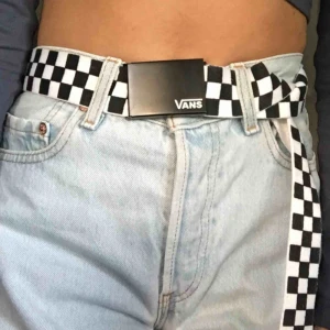  - Ascoolt skärp från vans i nyskick, använt ca 2 gånger (nypris ca. 220 kr)🌷🌷frakt tillkommer