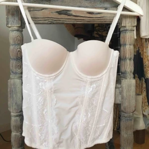  - Korsett aldrig använd🌻 prislapparna kvar🌻