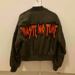  - Oversized jacka ifrån bikbok🖤