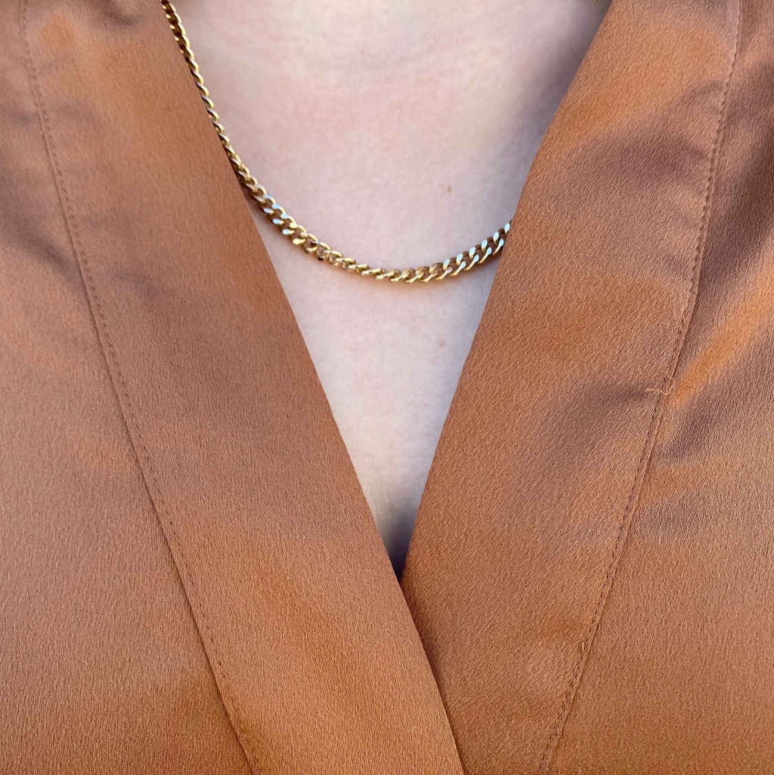 Guldig skjorta🤎 - 90