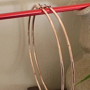 Örhänge - Brons/guld✨✨✨😛 9cm i diameter, frakt 11kr