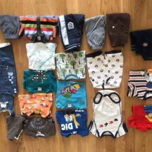  - Fina klädpaket i storlek 62/68. Pop Åhléns hm Lindex kappahi Plaggen är använda men i det stora hela i bra skick. 