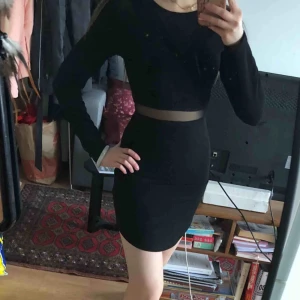  - Klänning, aldrig använd. 