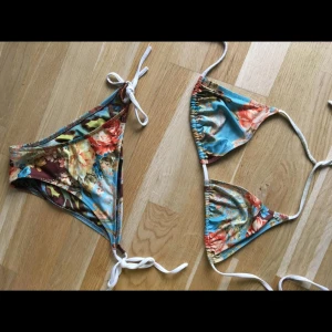Bikini - Bikini från Frank Dandy, lite äldre därför billig :).