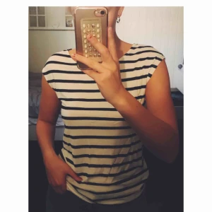  - Väldigt skönt och randigt linne 