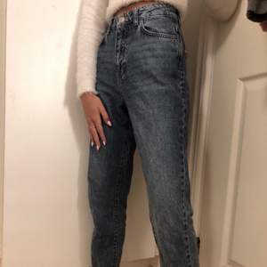 Coola Loose jeans från Gina Tricot i väldigt bra skick🌟